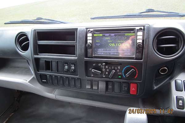 2017 Hino 300 Series 616 4x2 LWB