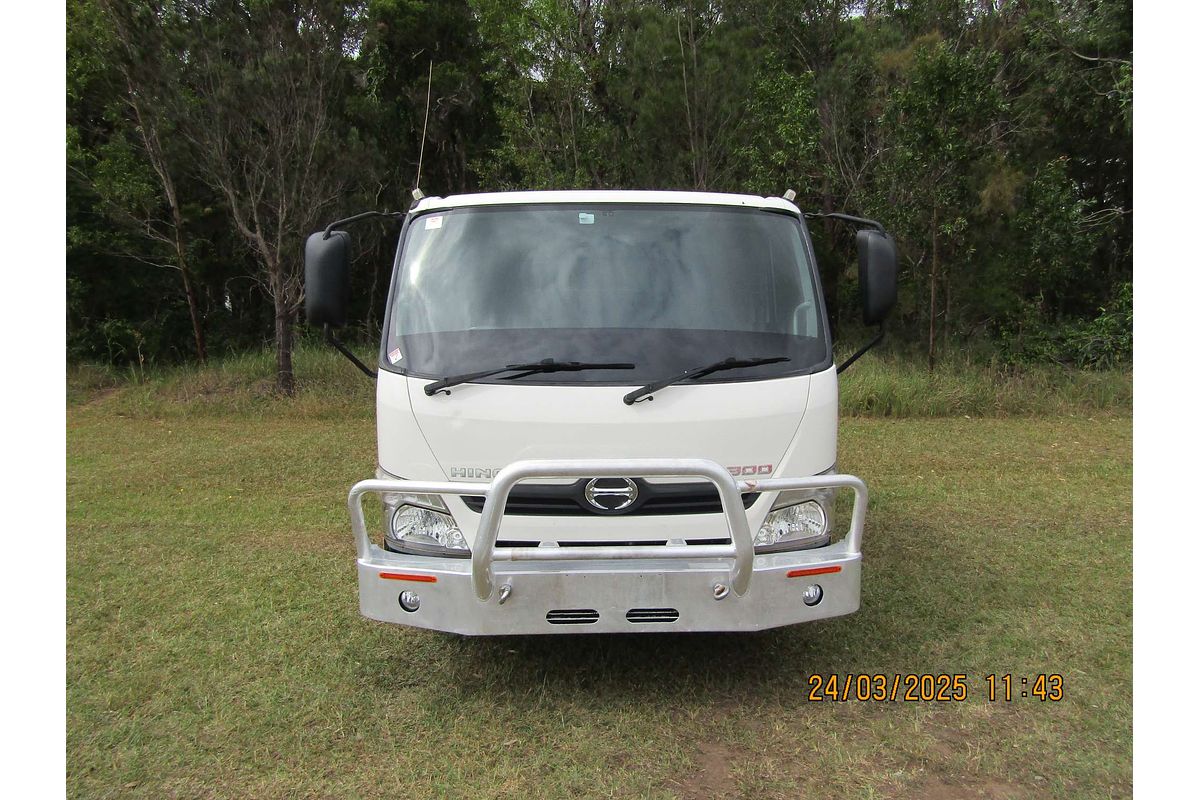 2017 Hino 300 Series 616 4x2 LWB