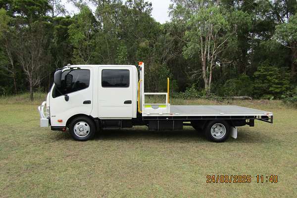 2017 Hino 300 Series 616 4x2 LWB
