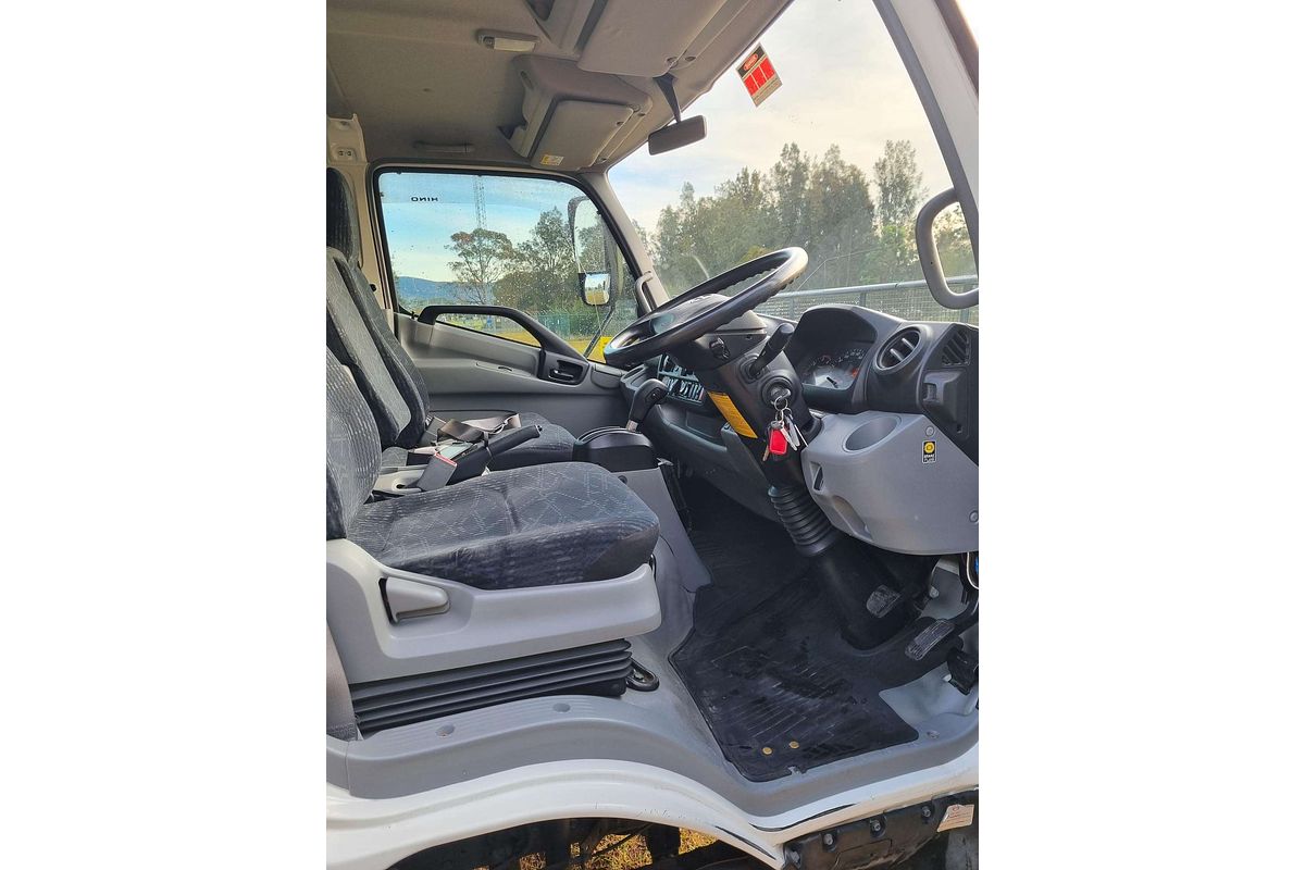 2016 Hino 300 Series 921 XXLONG XJC740R REAR WHEEL DRIVE