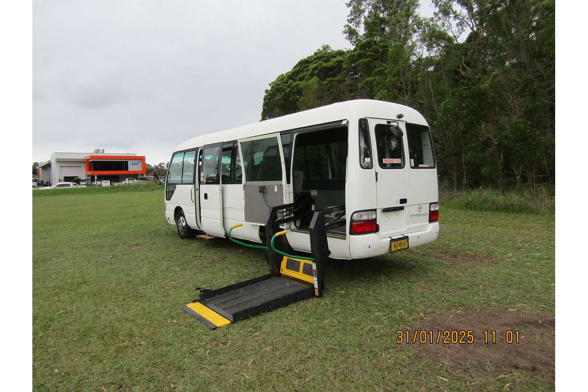 2007 Toyota Coaster DELUXE (LWB) XZB50R