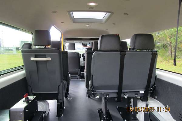 2021 Toyota Hiace Commuter GDH322R