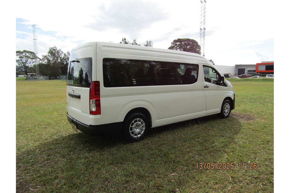 2021 Toyota Hiace Commuter GDH322R