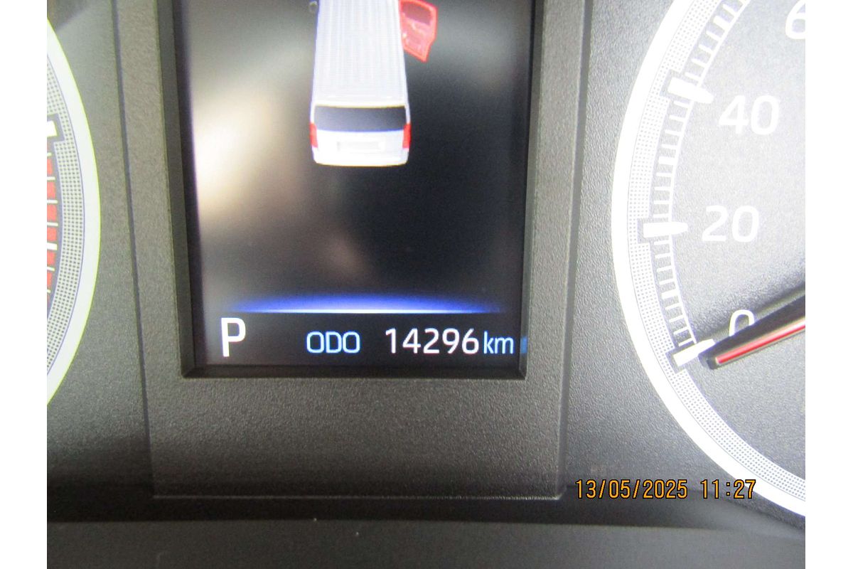 2021 Toyota Hiace Commuter GDH322R