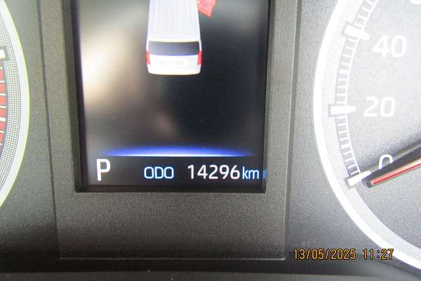 2021 Toyota Hiace Commuter GDH322R