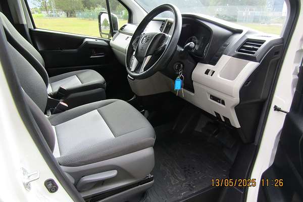 2021 Toyota Hiace Commuter GDH322R