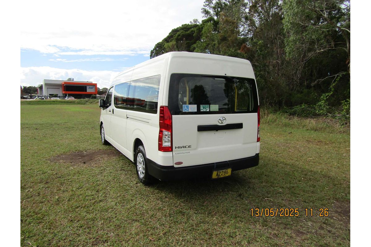 2021 Toyota Hiace Commuter GDH322R