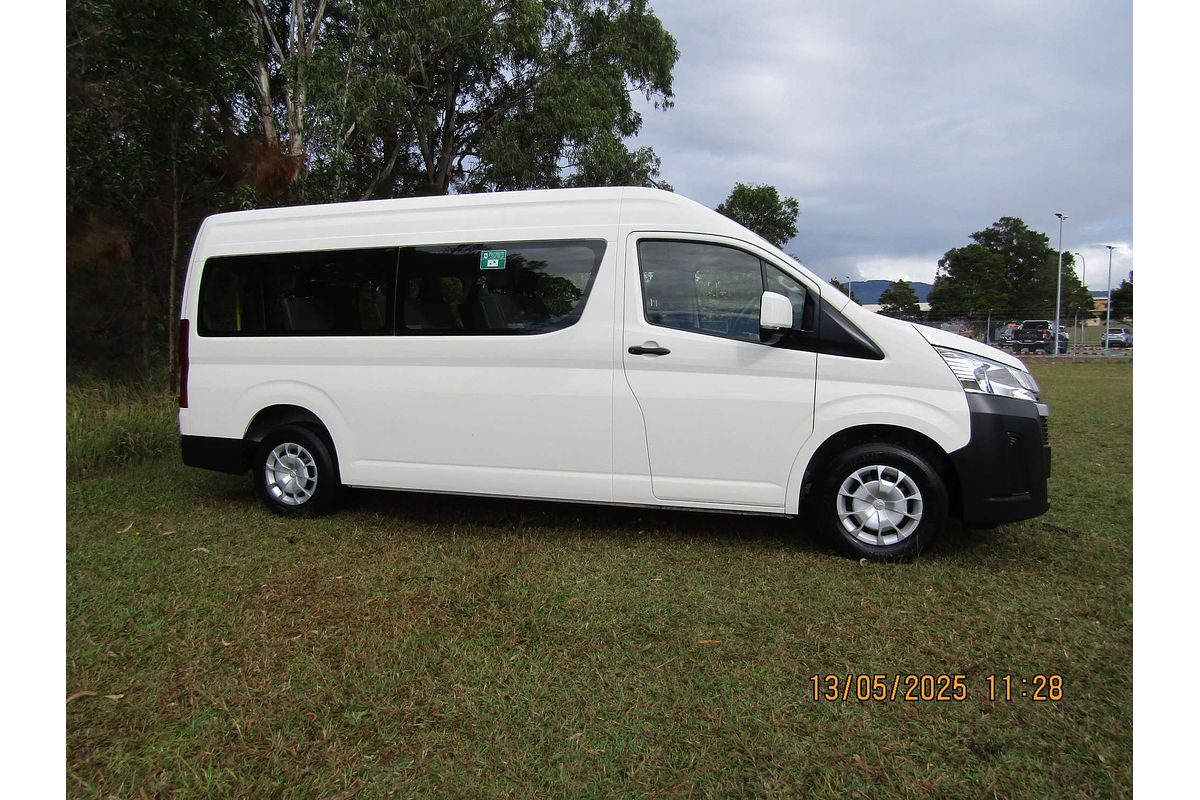 2021 Toyota Hiace Commuter GDH322R