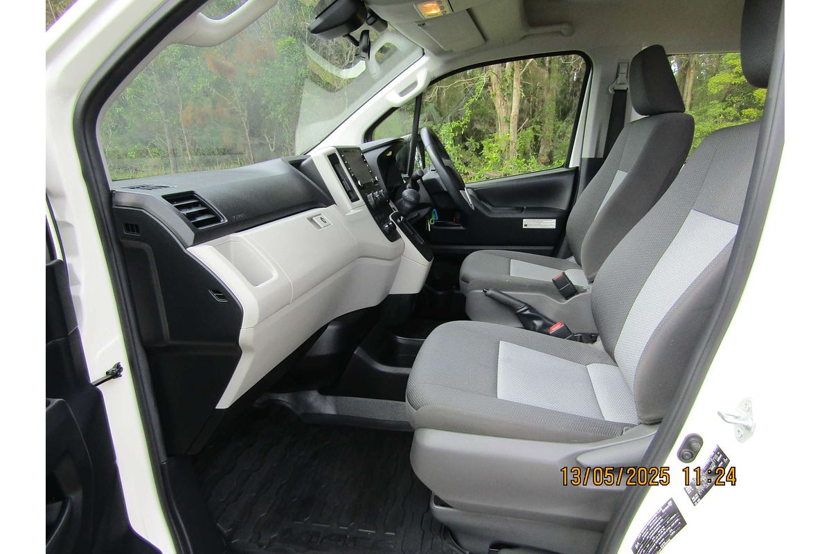 2021 Toyota Hiace Commuter GDH322R