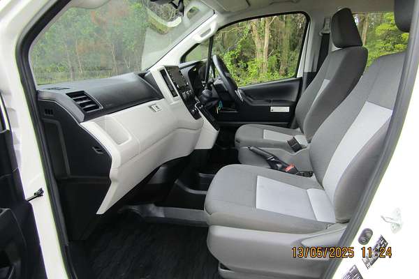 2021 Toyota Hiace Commuter GDH322R