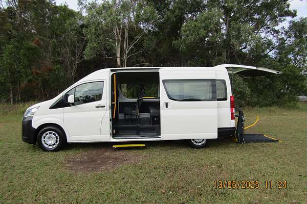 2021 Toyota Hiace Commuter GDH322R
