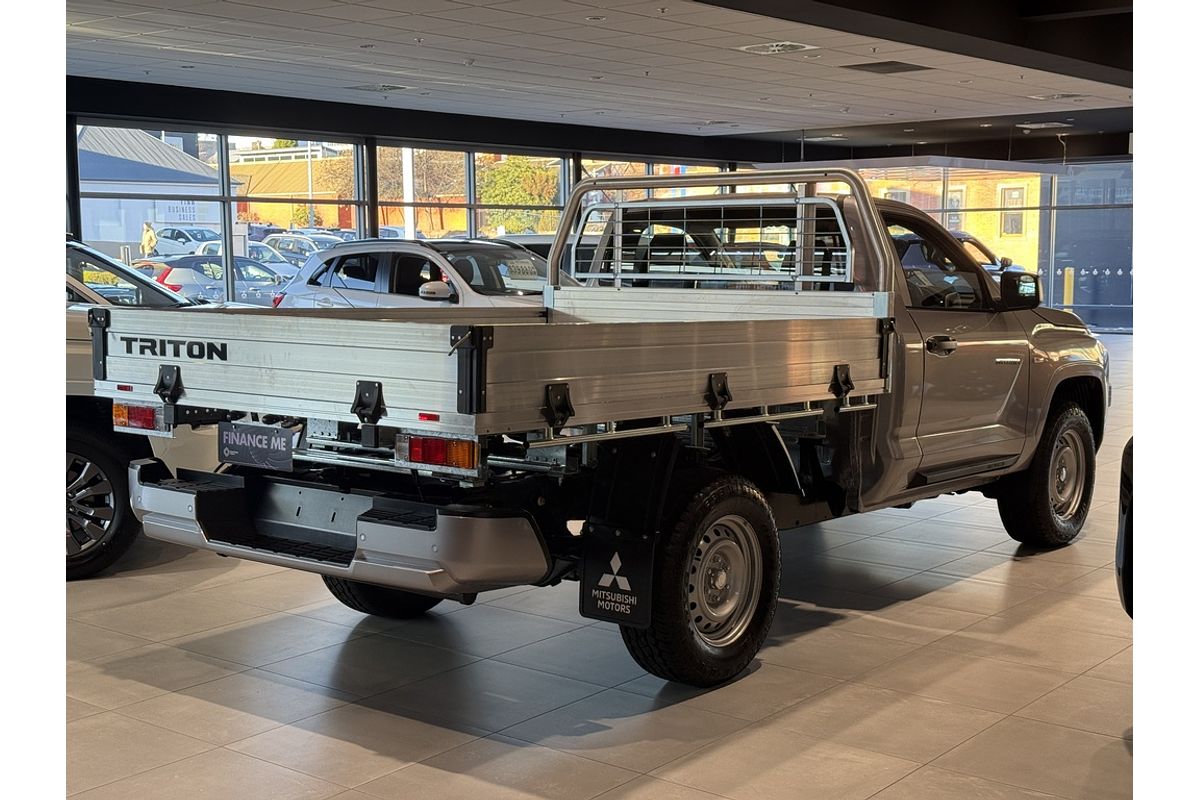 2025 Mitsubishi Triton GLX MV 4X4