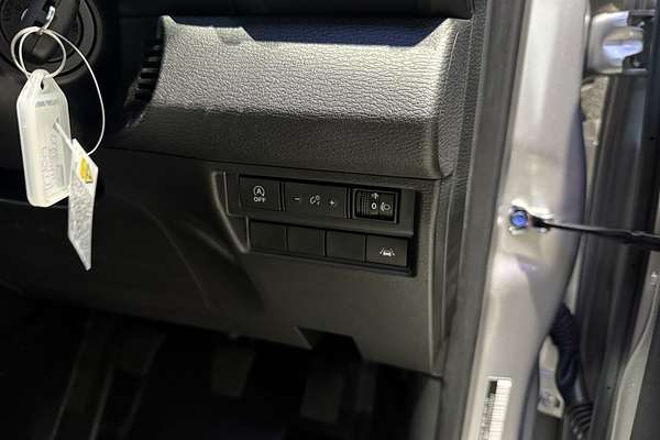 2025 Mitsubishi Triton GLX MV 4X4