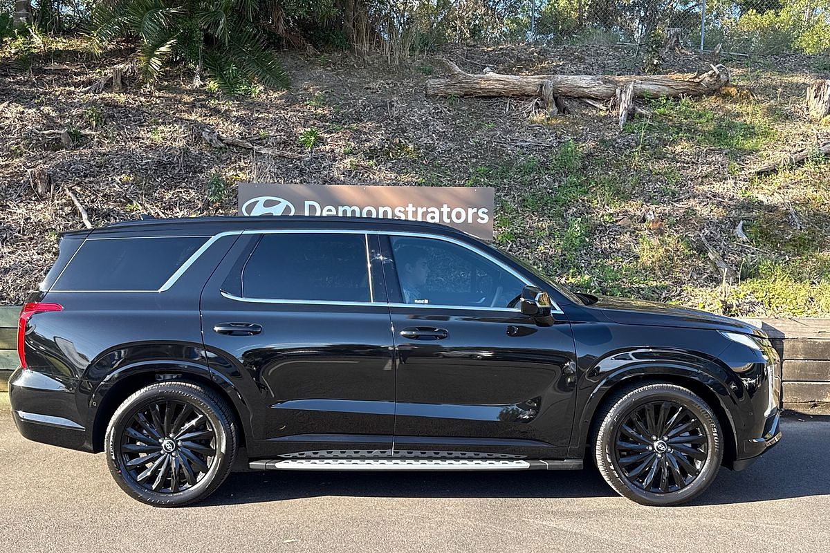 2025 Hyundai Palisade Calligraphy Black Ink LX2.V5