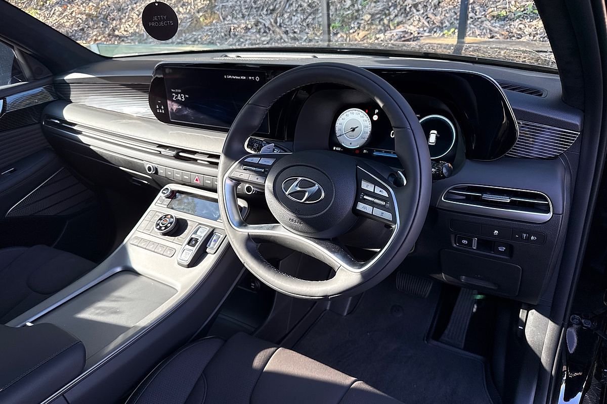 2025 Hyundai Palisade Calligraphy Black Ink LX2.V5