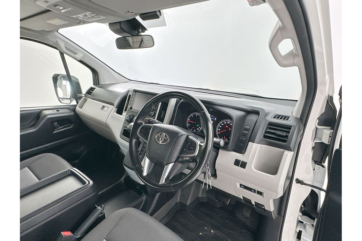 2022 Toyota Hiace GDH320R