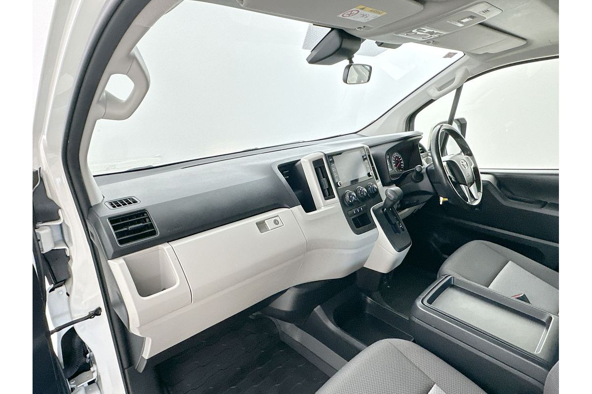 2022 Toyota Hiace GDH320R