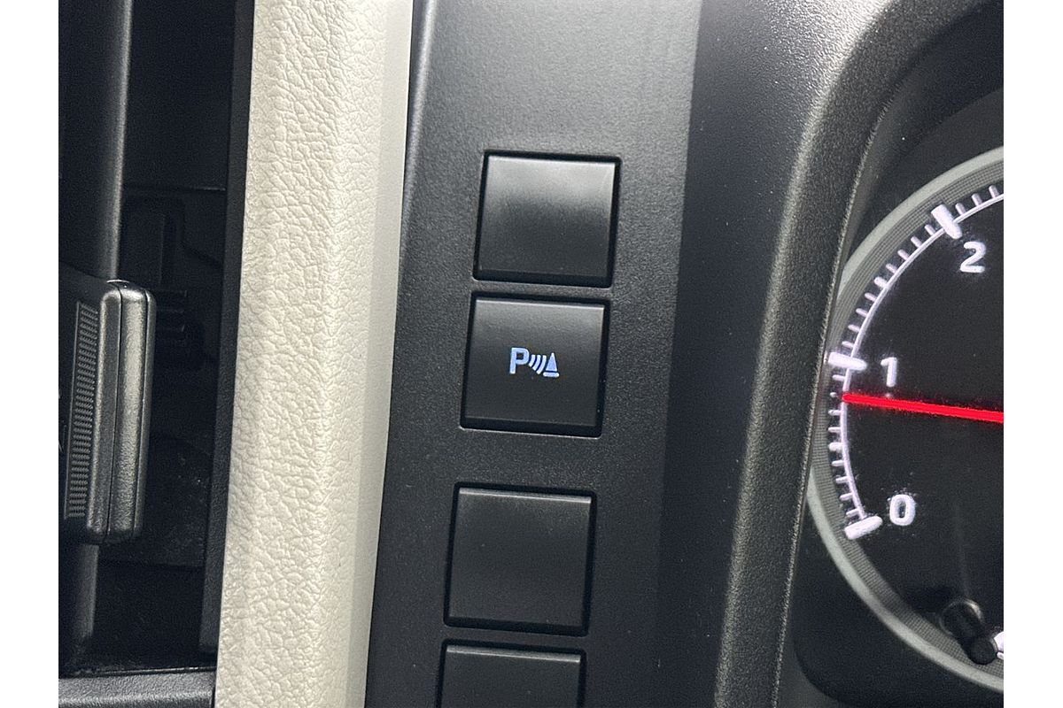 2022 Toyota Hiace GDH320R