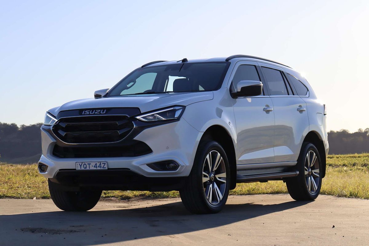 2023 Isuzu MU-X LS-U
