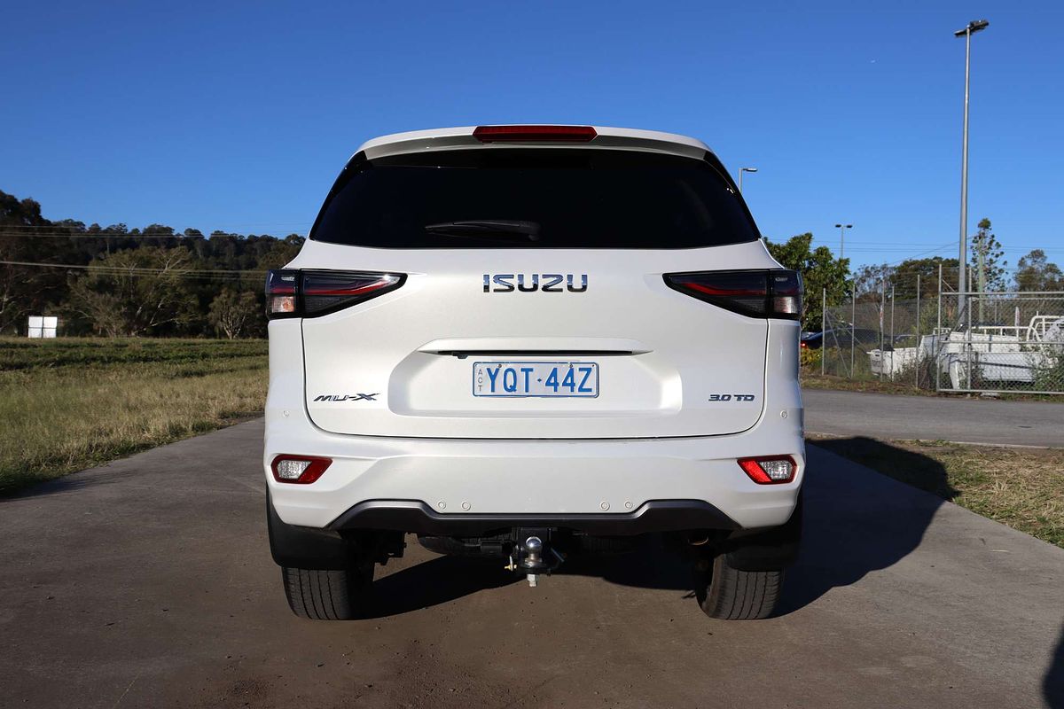 2023 Isuzu MU-X LS-U