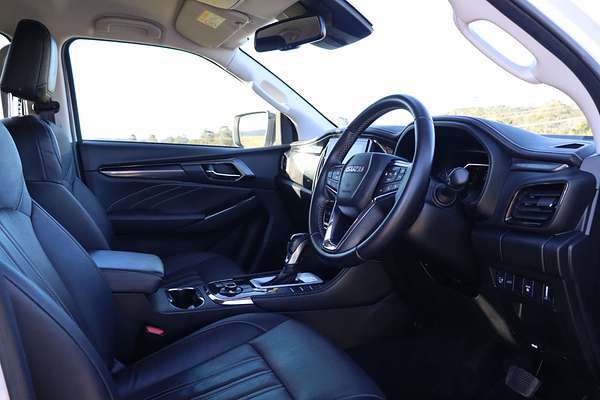 2023 Isuzu MU-X LS-U