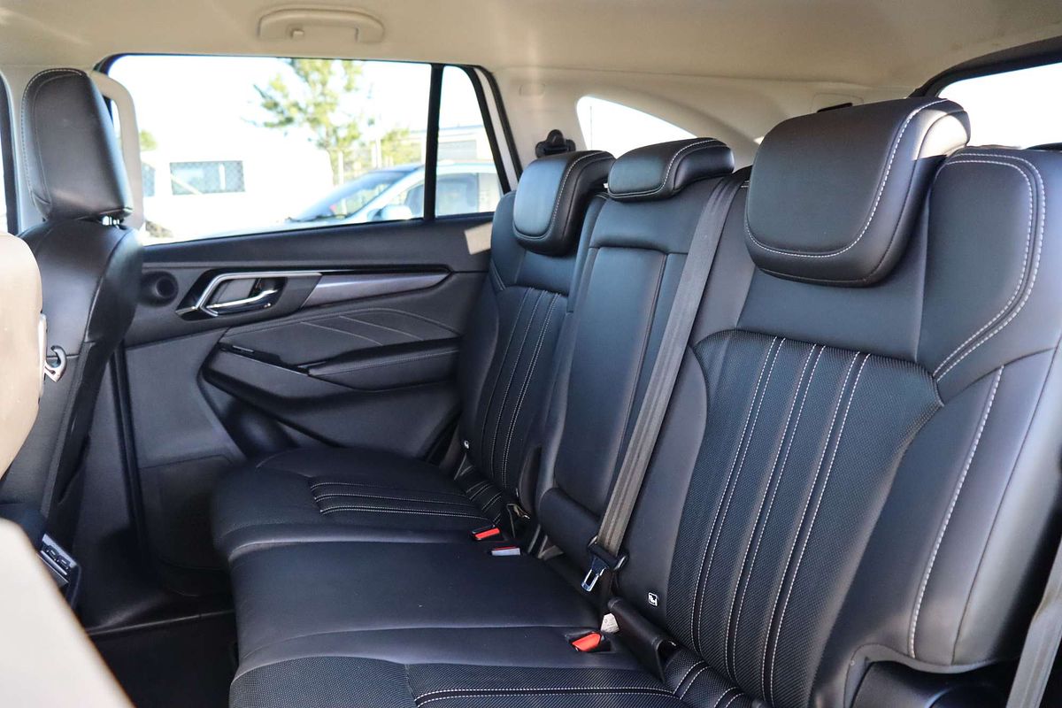 2023 Isuzu MU-X LS-U