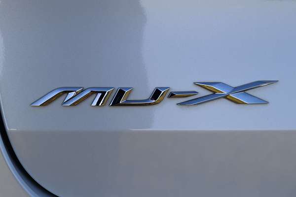 2023 Isuzu MU-X LS-U