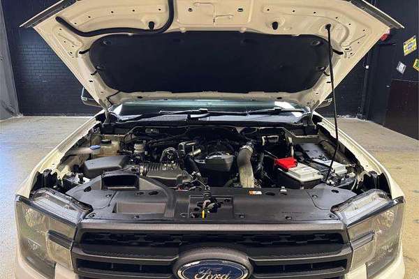 2022 Ford Ranger XL  4X4 2.0L