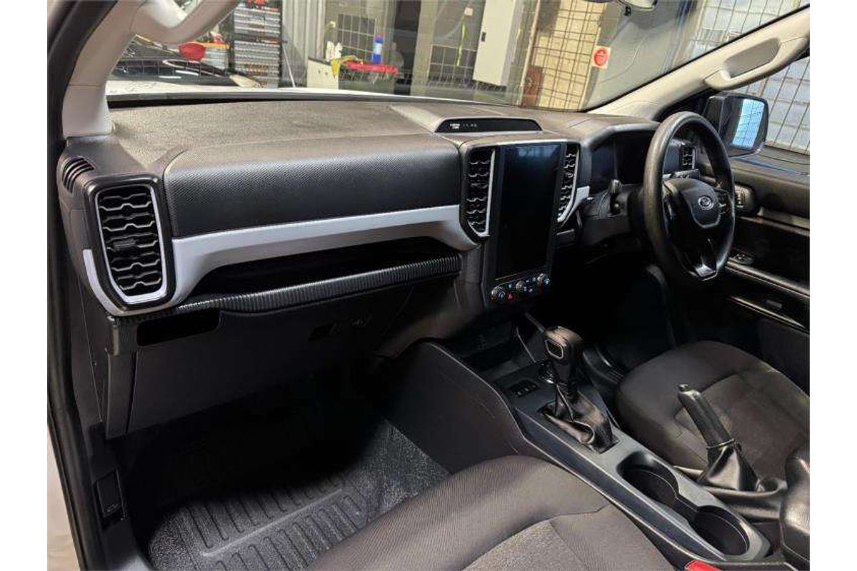 2022 Ford Ranger XL  4X4 2.0L