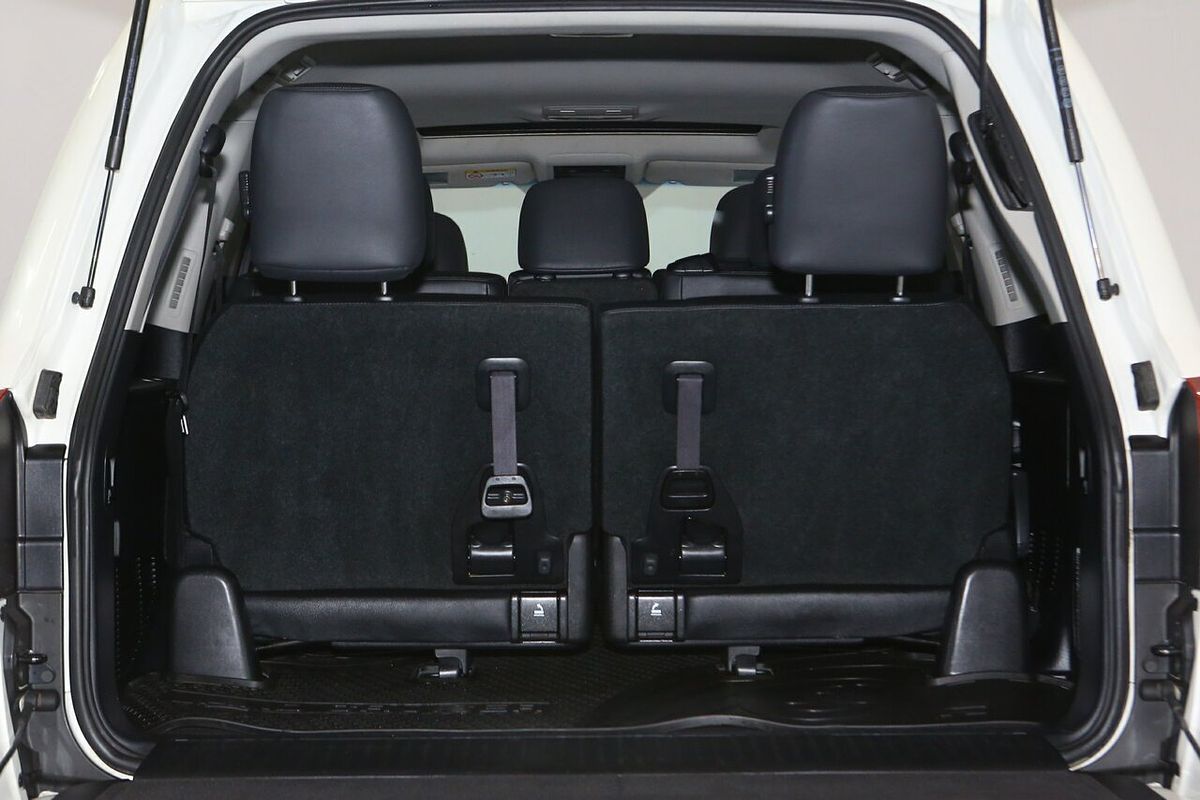 2019 Toyota Landcruiser Sahara VDJ200R