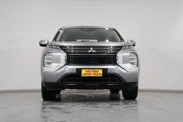 2023 Mitsubishi Outlander ES ZM
