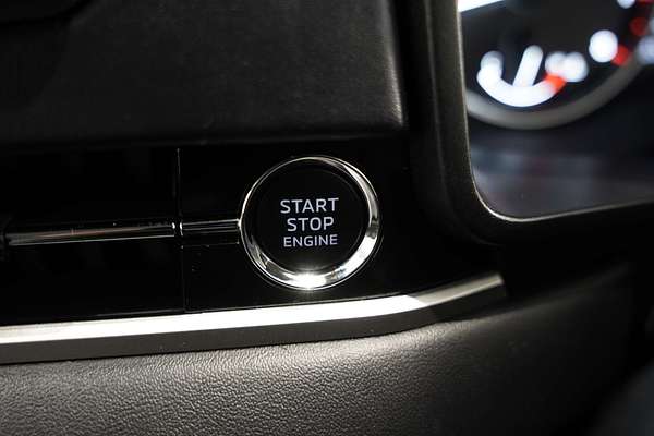2023 Mitsubishi Outlander ES ZM