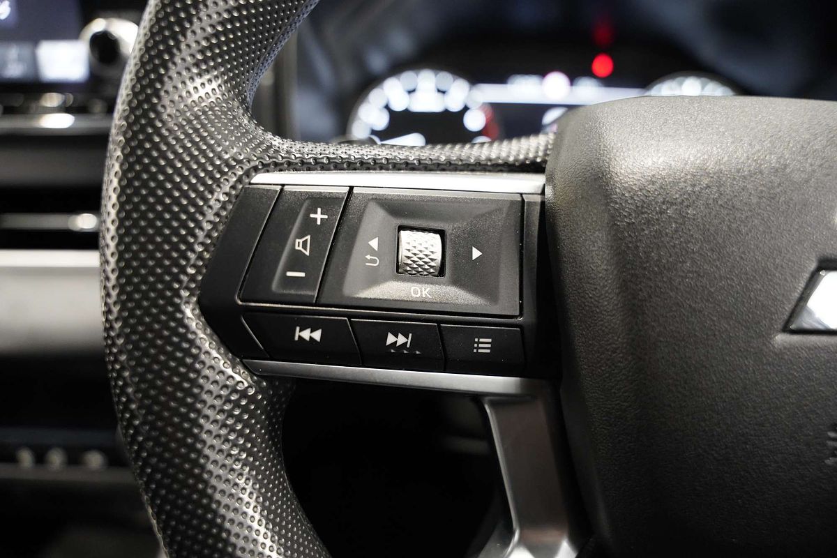 2023 Mitsubishi Outlander ES ZM