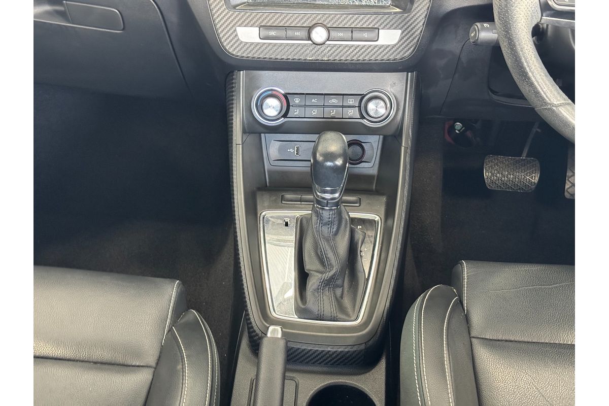 2019 MG ZS Essence AZS1