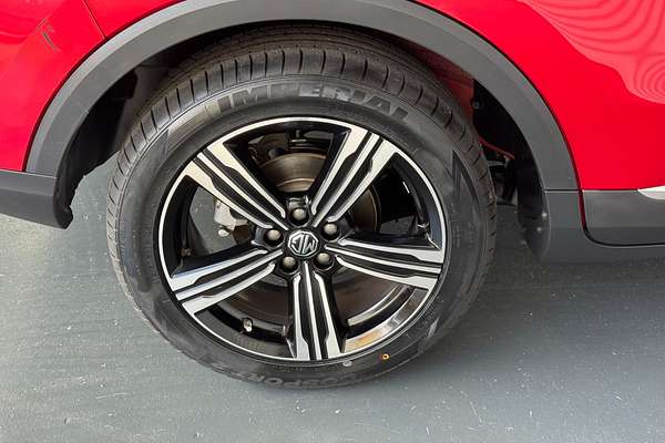 2019 MG ZS Essence AZS1