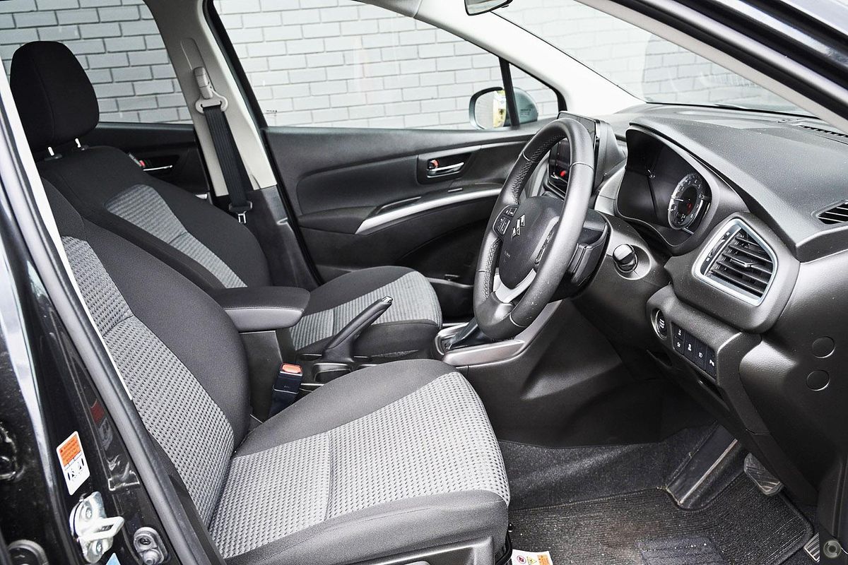 2024 Suzuki S-Cross JYB