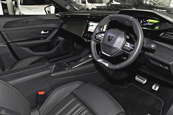 2025 Peugeot 408 GT Premium Hybrid P54