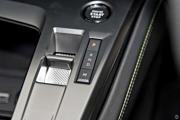 2025 Peugeot 408 GT Premium Hybrid P54