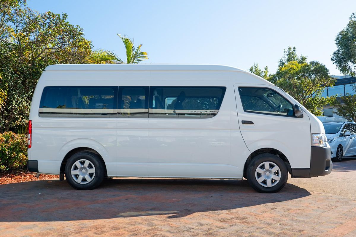 2017 Toyota Hiace Commuter KDH223R