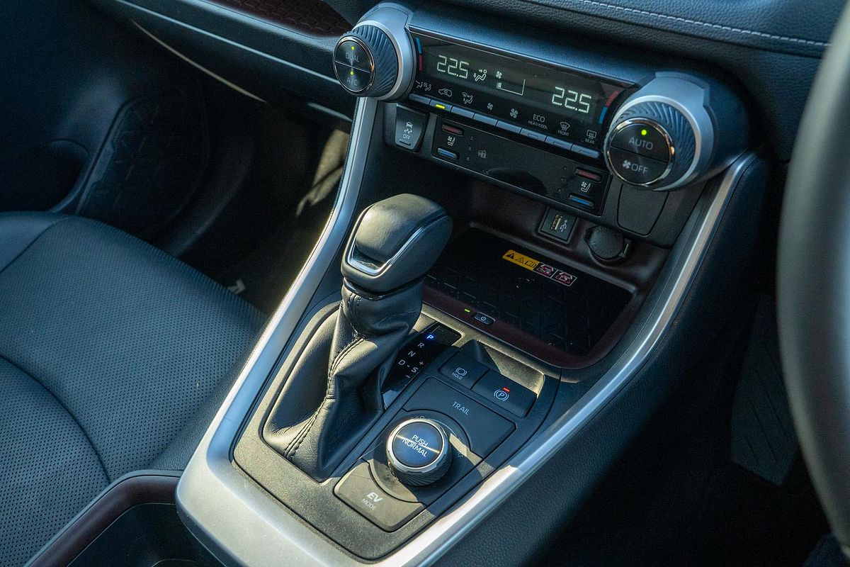 2024 Toyota RAV4 Cruiser AXAH54R