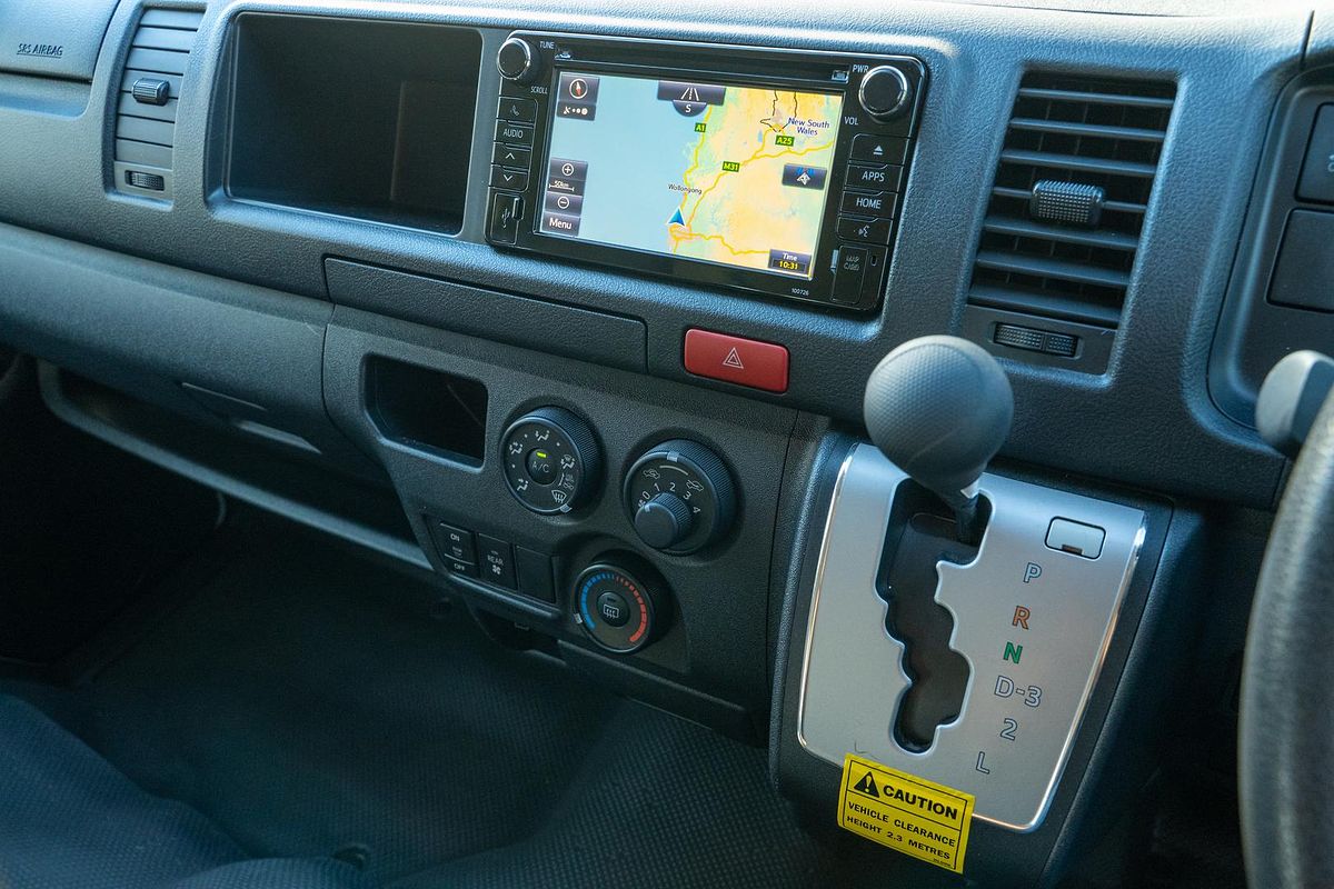 2017 Toyota Hiace Commuter KDH223R