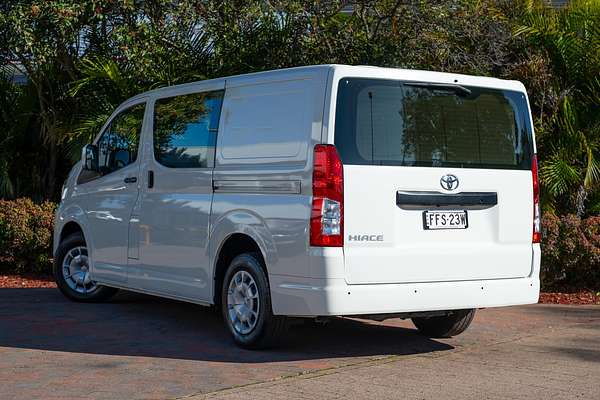 2024 Toyota Hiace GDH300R LWB