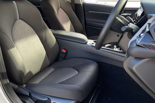 2024 Toyota Camry Ascent AXVH70R