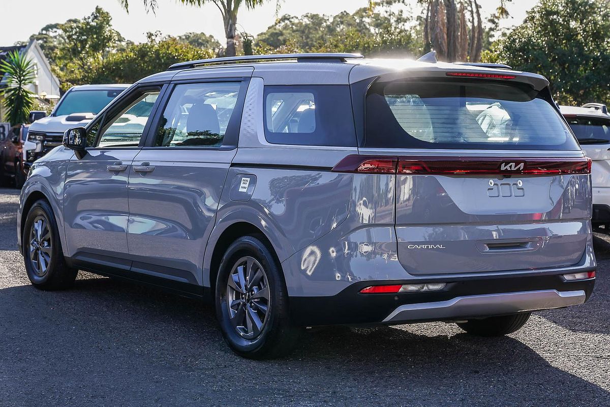 2023 Kia Carnival S KA4
