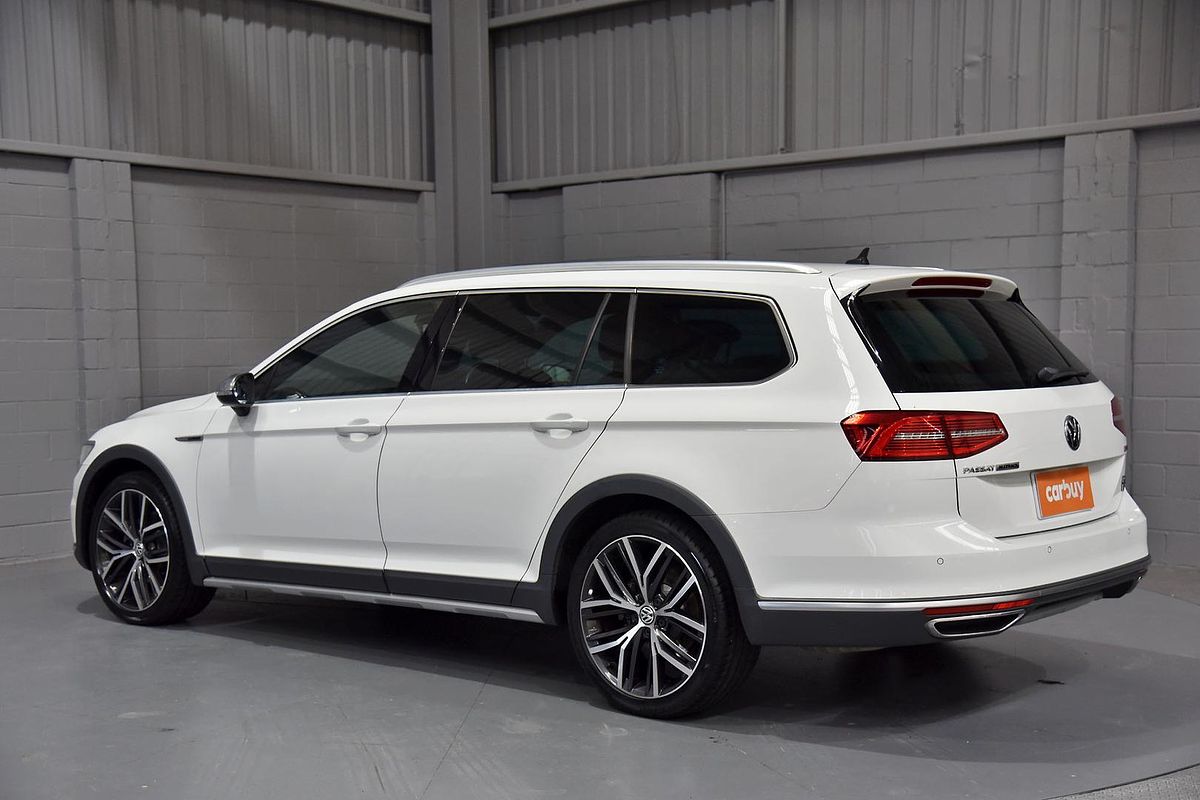 2018 Volkswagen Passat Alltrack Wolfsburg Edition B8