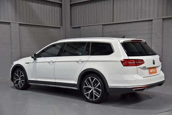 2018 Volkswagen Passat Alltrack Wolfsburg Edition B8