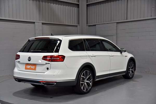 2018 Volkswagen Passat Alltrack Wolfsburg Edition B8
