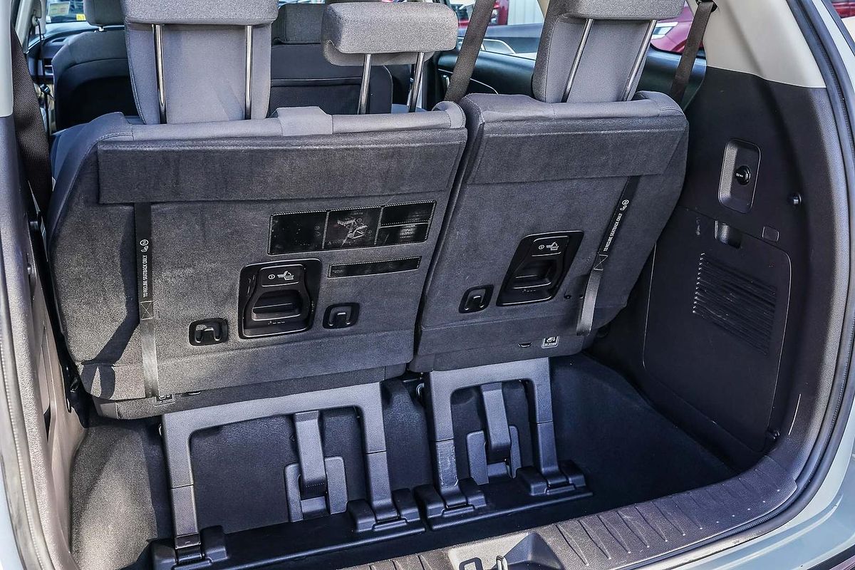 2023 Kia Carnival S KA4