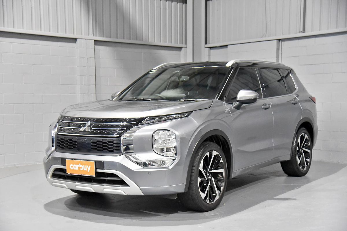 2023 Mitsubishi Outlander Exceed Tourer ZM