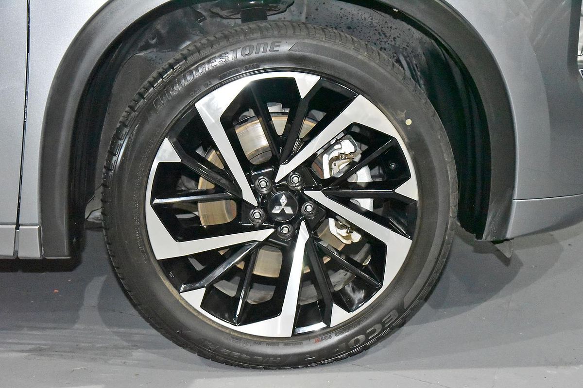 2023 Mitsubishi Outlander Exceed Tourer ZM